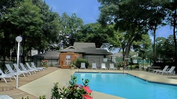 Villa, 1 Bedroom, Golf View | Pool | Outdoor pool