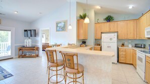 Condo, 3 Bedrooms | Private kitchen - Colony II Condos by Sloane Realty Vacations (Sunset Beach)