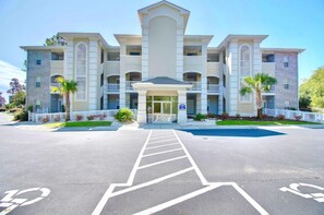 Condo, 3 Bedrooms | Exterior