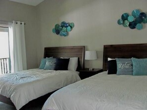 Vila, 2 quartos, vista para o campo de golfe | Individualmente decorados, individualmente mobiliados, Wi-Fi de cortesia
