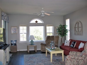Villa, 3 Bedrooms, Golf View | Living room | Flat-screen TV