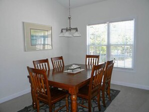 Condo, 3 Bedrooms | Dining