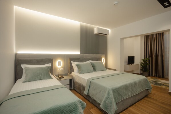 Free WiFi, bed sheets