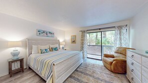 3 habitaciones, tabla de planchar con plancha, internet y ropa de cama 