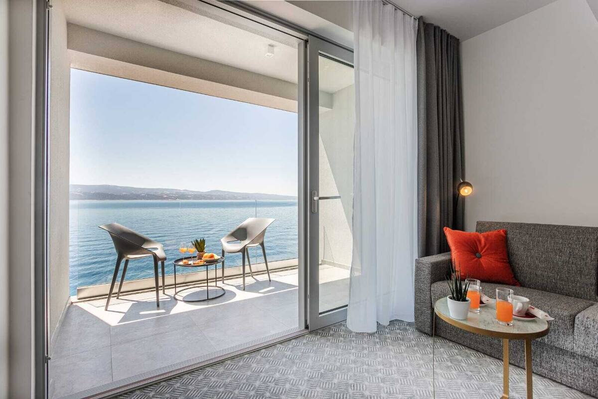 deluxe room, balcony, sea view (for 4) | terrace/patio