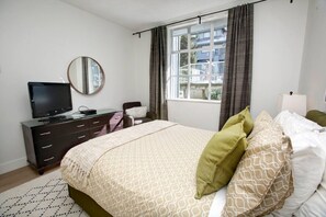 1 slaapkamer, een bureau, een strijkplank/strijkijzer, gratis wifi