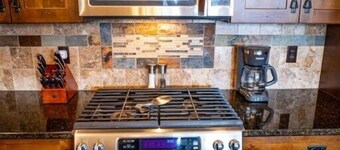 Mountain Views, Close to RMNP Entrance, Hot Tub! Casa Kiowa, Estes Park CO