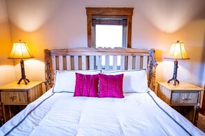 3 bedrooms, iron/ironing board, travel crib, free WiFi