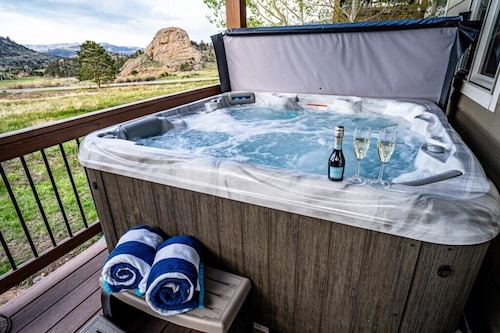 Mountain Views, Close to RMNP Entrance, Hot Tub! Casa Kiowa, Estes Park CO