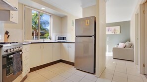 Fridge, microwave, oven, stovetop