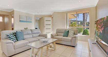 Pool in Paradise by Experience Jervis Bay