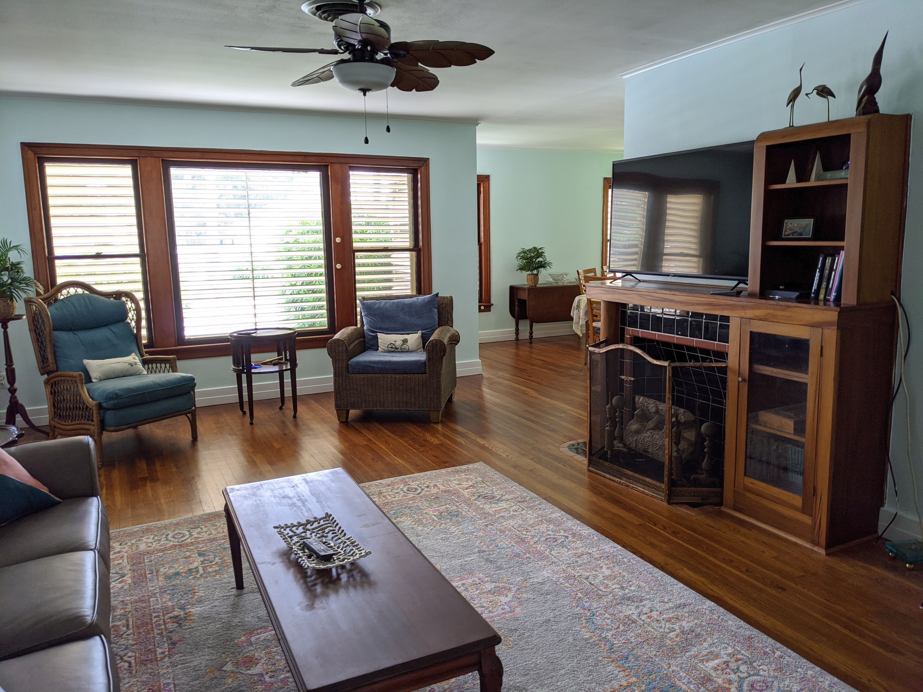 SeaGlass House - Family Friendly!  Newly Renovated! Walk to Beach!!