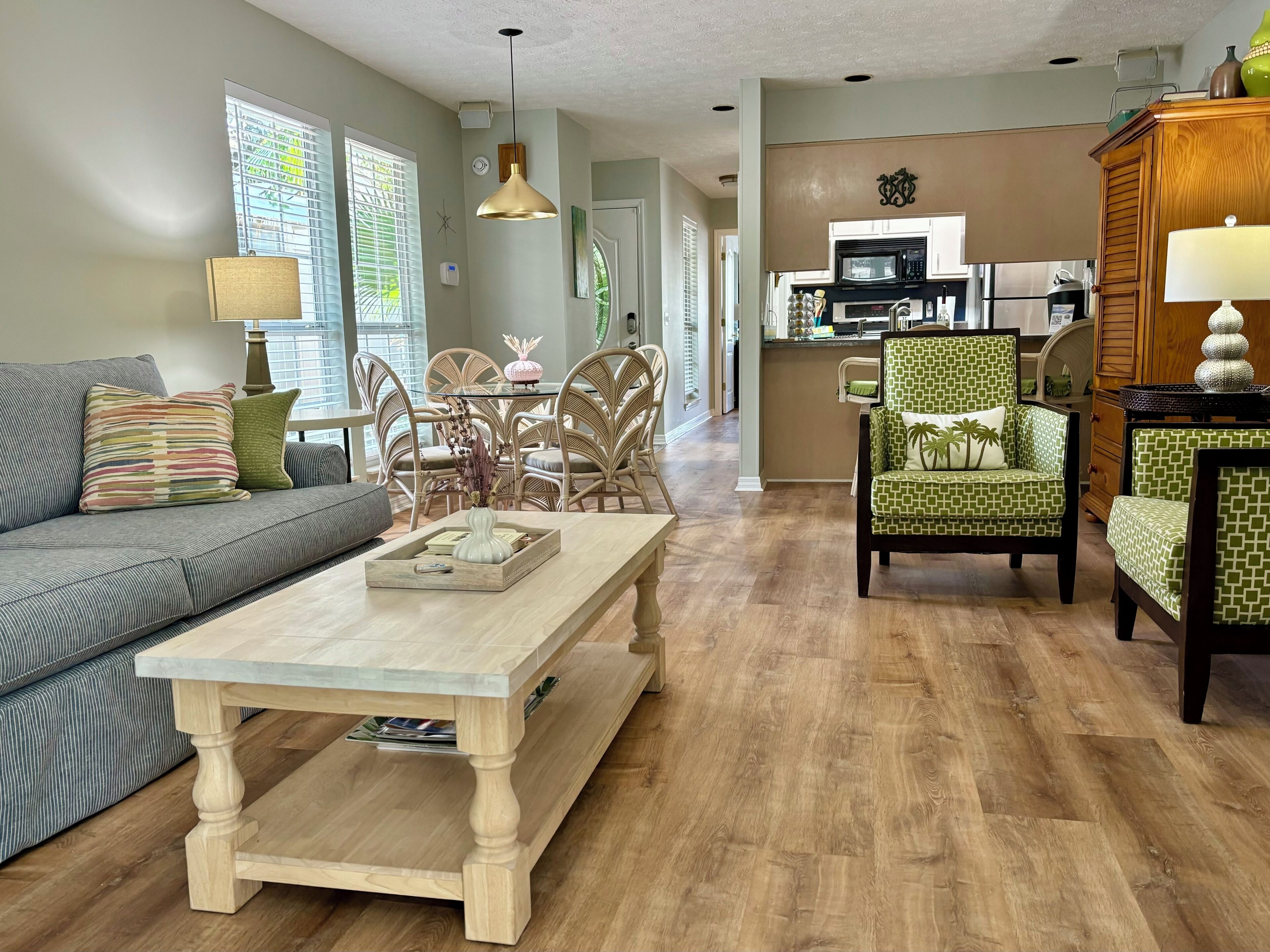 🏖️West PC Beach Gem! Attention to Detail -2 Short Blocks to Beach - King Beds.