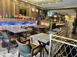 Reception - Maranda Boutique (Istanbul)