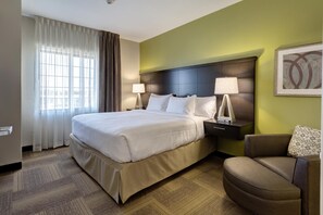 1 bedroom, in-room safe, iron/ironing board, free WiFi - Comfortable King Suite Near Edward Jones! Complimentary Breakfast (Maryland Heights)