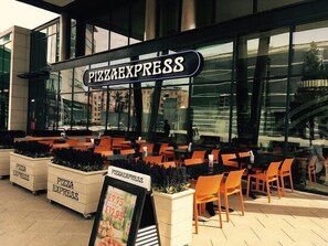 Deluxe Apartment, Private Bathroom | Point of interest - Modern Deluxe Leeds City Apt Balcony View (Leeds)