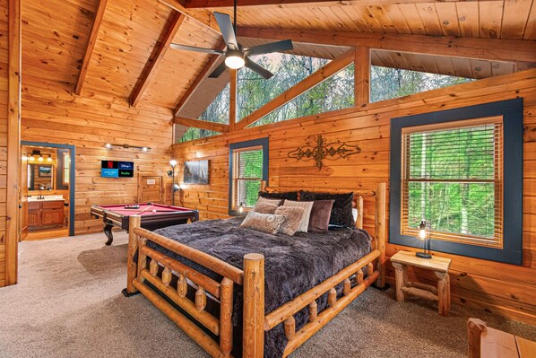 2 habitaciones, tabla de planchar con plancha y cuna de viaje 