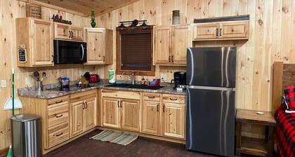 Claude's Cabin Riverfront on the South Holston River