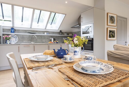 Beauvoir Court Stables stands within the grounds of Beauvoir Court