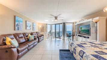 1 chambre, fer et planche Ă repasser, Wi-Fi gratuit, draps fournis