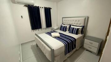 Business Apartment | 3 bedrooms, individually furnished, laptop workspace, free WiFi