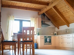 Fridge, oven, high chair