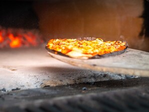 Unclassified image, 5 of 50, button