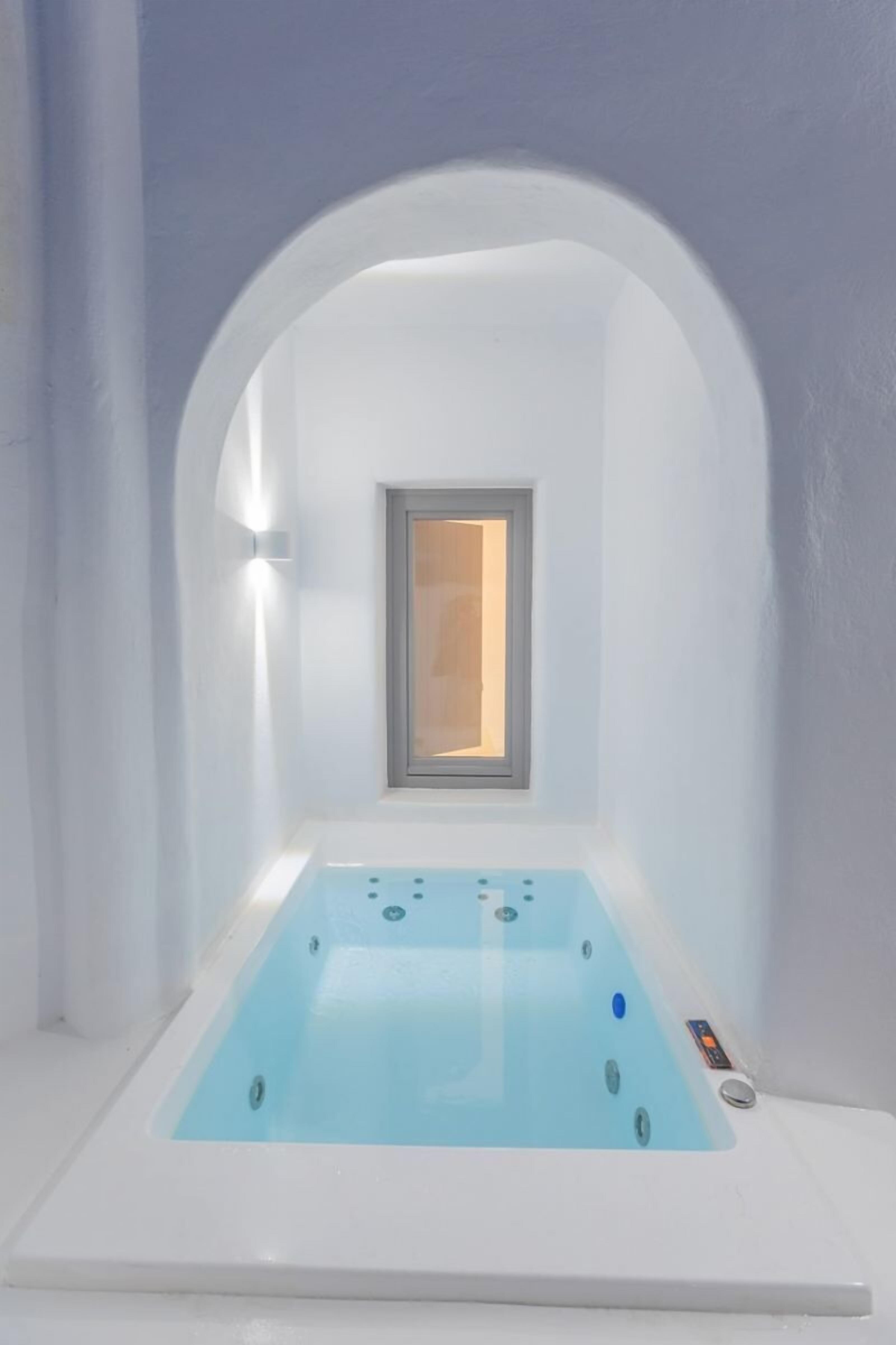 Photo - Eternity Suites Santorini