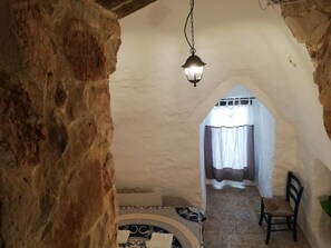 4 bedrooms, iron/ironing board, travel cot, free WiFi - trullomio.com - Villa Swimming Pool, BBQ, Trullo, Sea view, WiFi (Torre Suda)