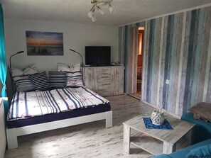 2 Schlafzimmer, Reisekinderbett, WLAN, Bettwäsche