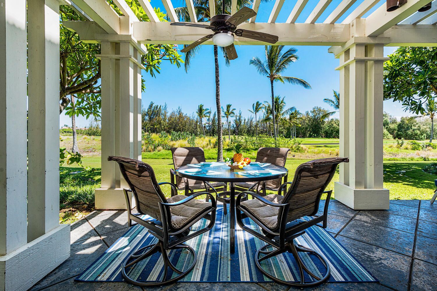 🏖️Concierge Included | Walking Distance to Resturants/Shopping | AC | vrKCV