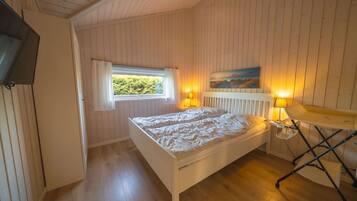 6 Schlafzimmer, Bügeleisen/Bügelbrett, Reisekinderbett, kostenloses WLAN