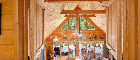 TV, fireplace, table tennis, streaming services