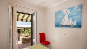 アパートメント (One Bedroom Apartment with Terrace) | 1 室のベッドルーム