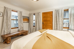1 habitación, tabla de planchar con plancha, wifi gratis y ropa de cama