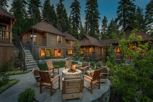 Romantic Cottage near Beach and Homewood Mountain Resort