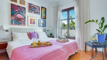 2 Schlafzimmer, BĂŒgeleisen/BĂŒgelbrett, kostenloses WLAN, BettwĂ€sche