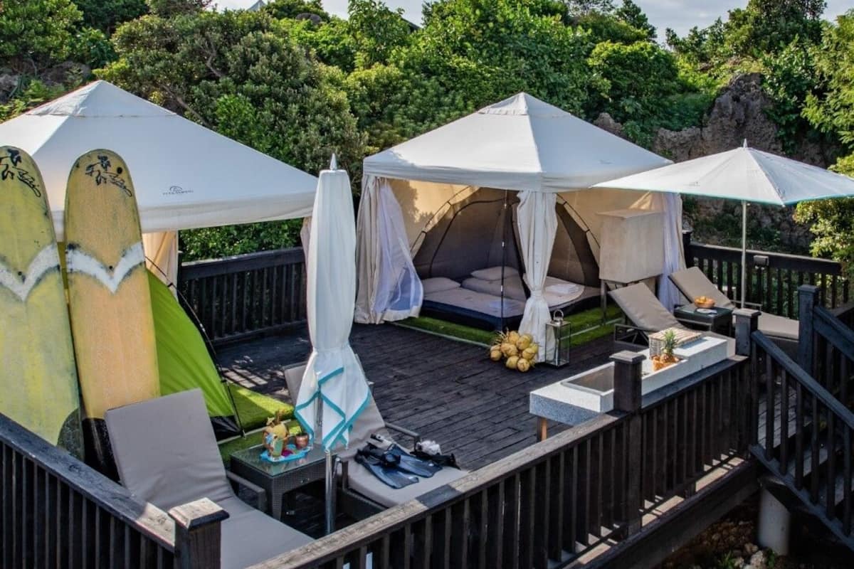 Familienzelt, 2 Schlafzimmer (No Tent & sleeping bag Provided)