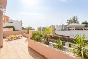 Terrace/patio - Holiday Apartment "Ibn Sadi 8 Playa Burriana" Close to the Beach with Terrace (Nerja)