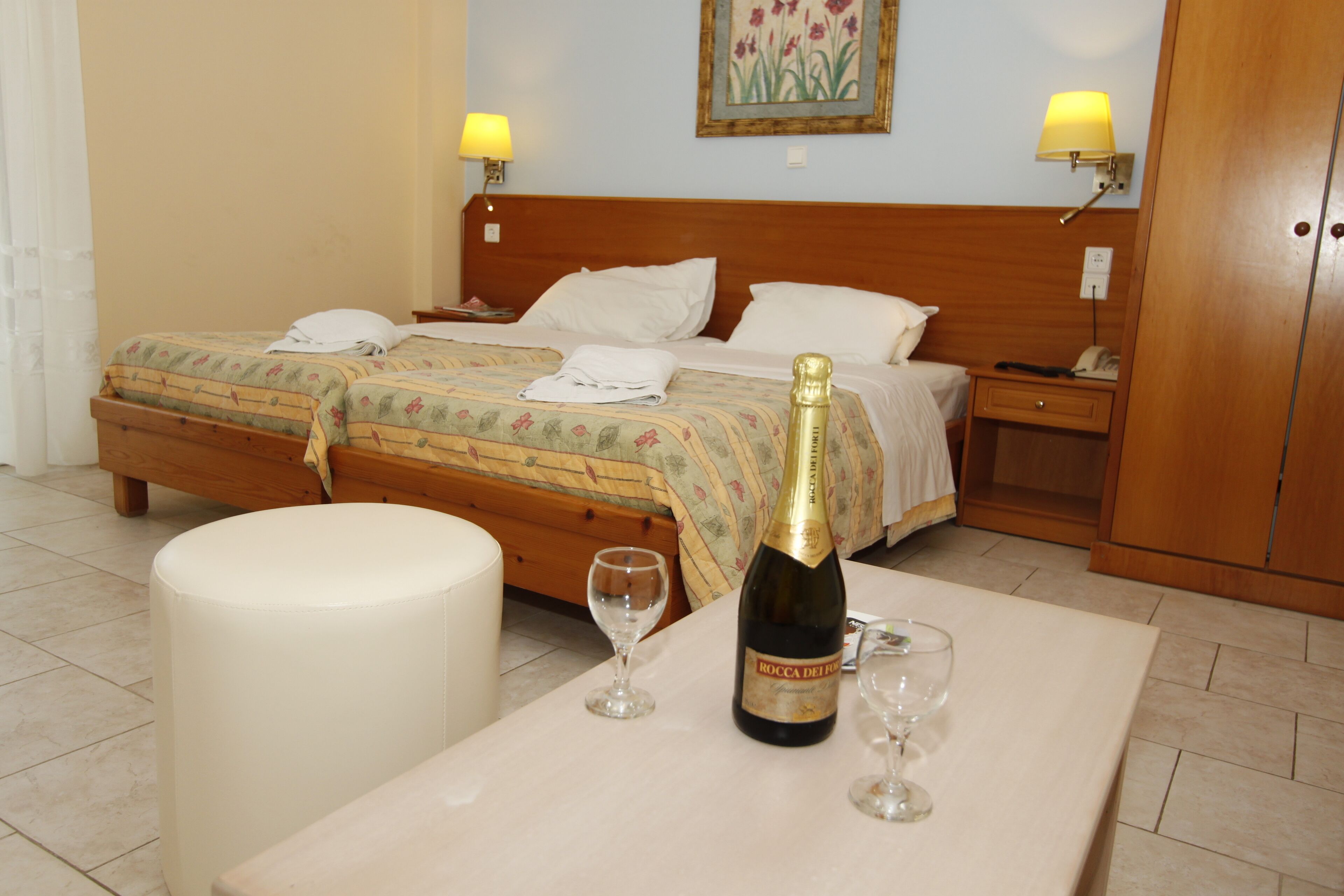 Superior Double or Twin Room | Free cribs/infant beds, free WiFi