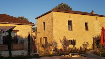 واجهة المنشأة