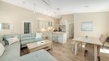 TV, Netflix, DVD player, streaming services