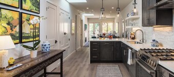 Luxury Apartment on the Sonoma Plaza