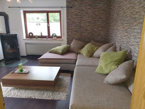 TV, books - Fewo am Fusse der Schwäbischen Alb ,in Nähe zum Schwarzwald und Bodensee (Frittlingen)