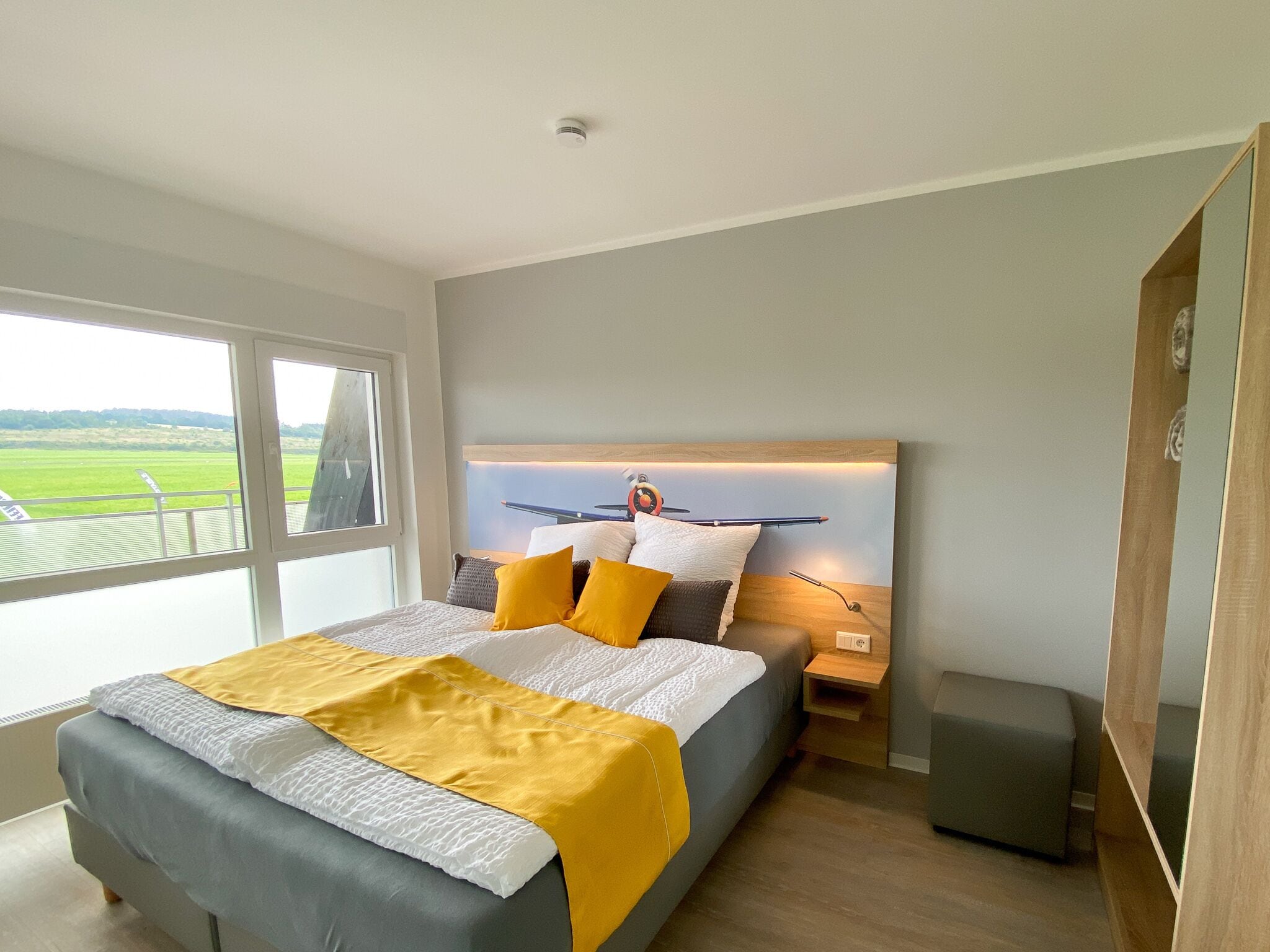 Panoramic Double or Twin Room | Desk, laptop workspace, blackout drapes, free WiFi