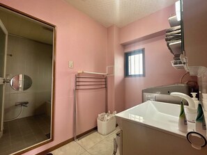 مجففات شعر، مناشف