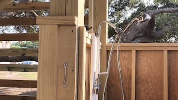 Enceinte de lâhĂ©bergement