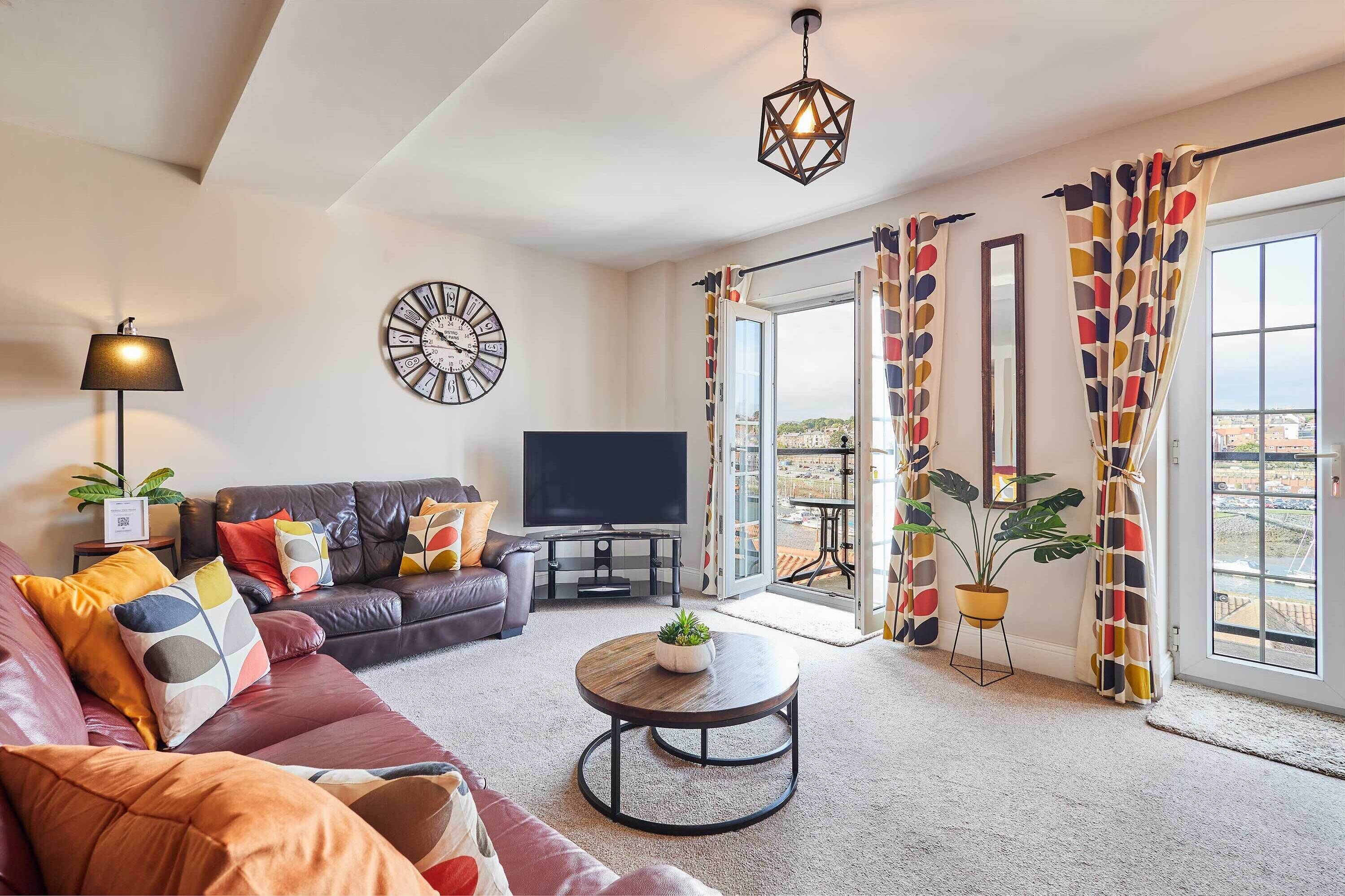 Harbour View House, Whitby - Host & Stay