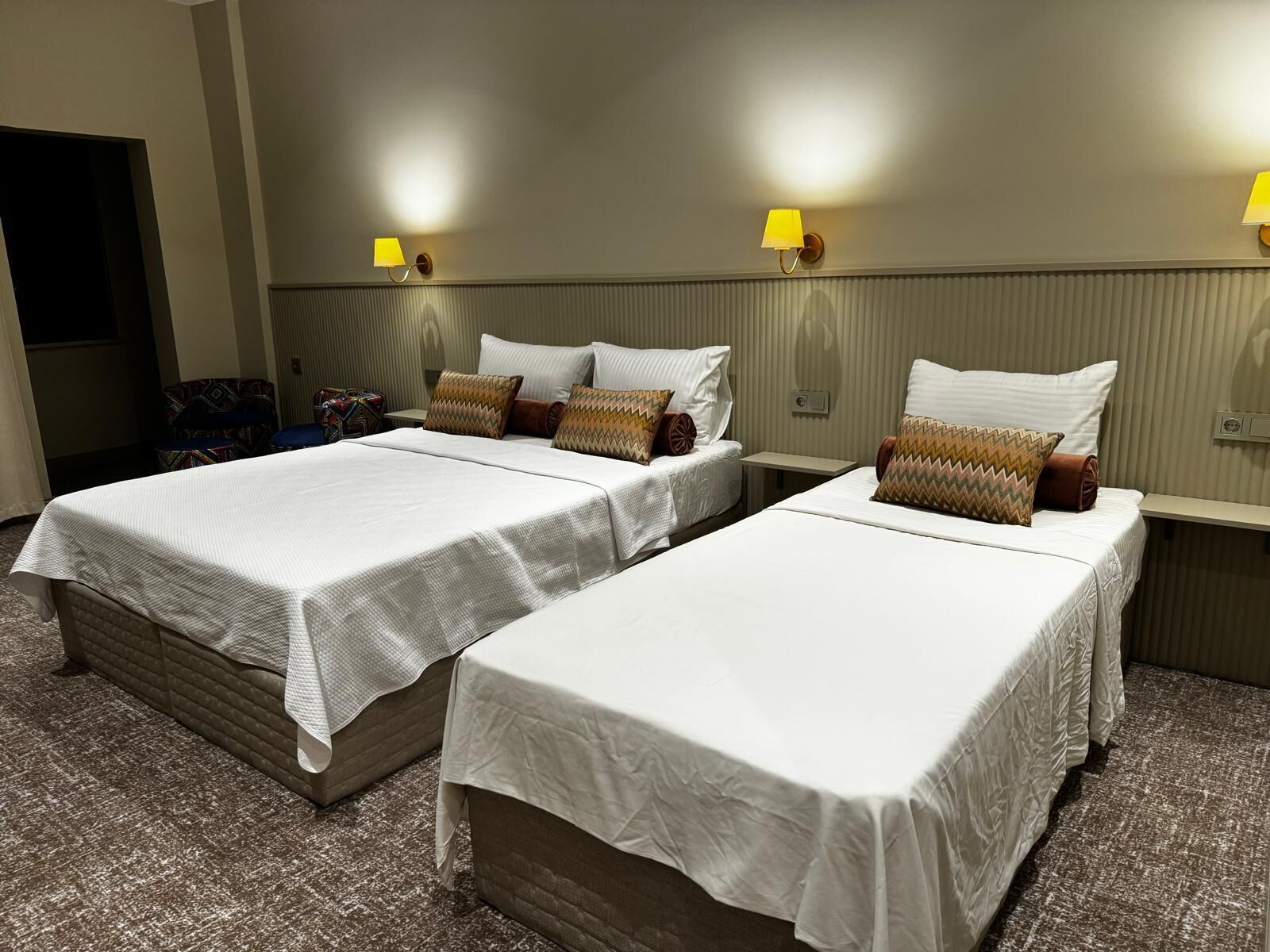 Minibar, Schreibtisch, kostenloses WLAN