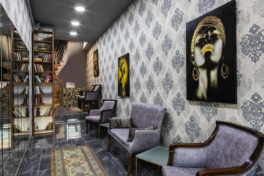 Astro Suites